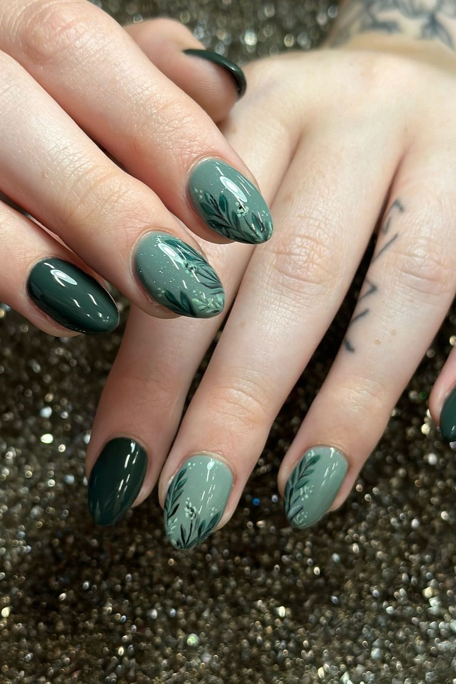 Top 10 Fall Nails 2024 for a Stunning Seasonal Look